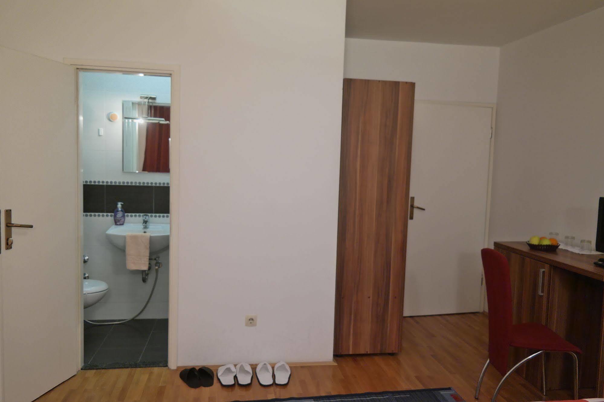 Boutique Saray Bosna Motel Sarajevo Buitenkant foto