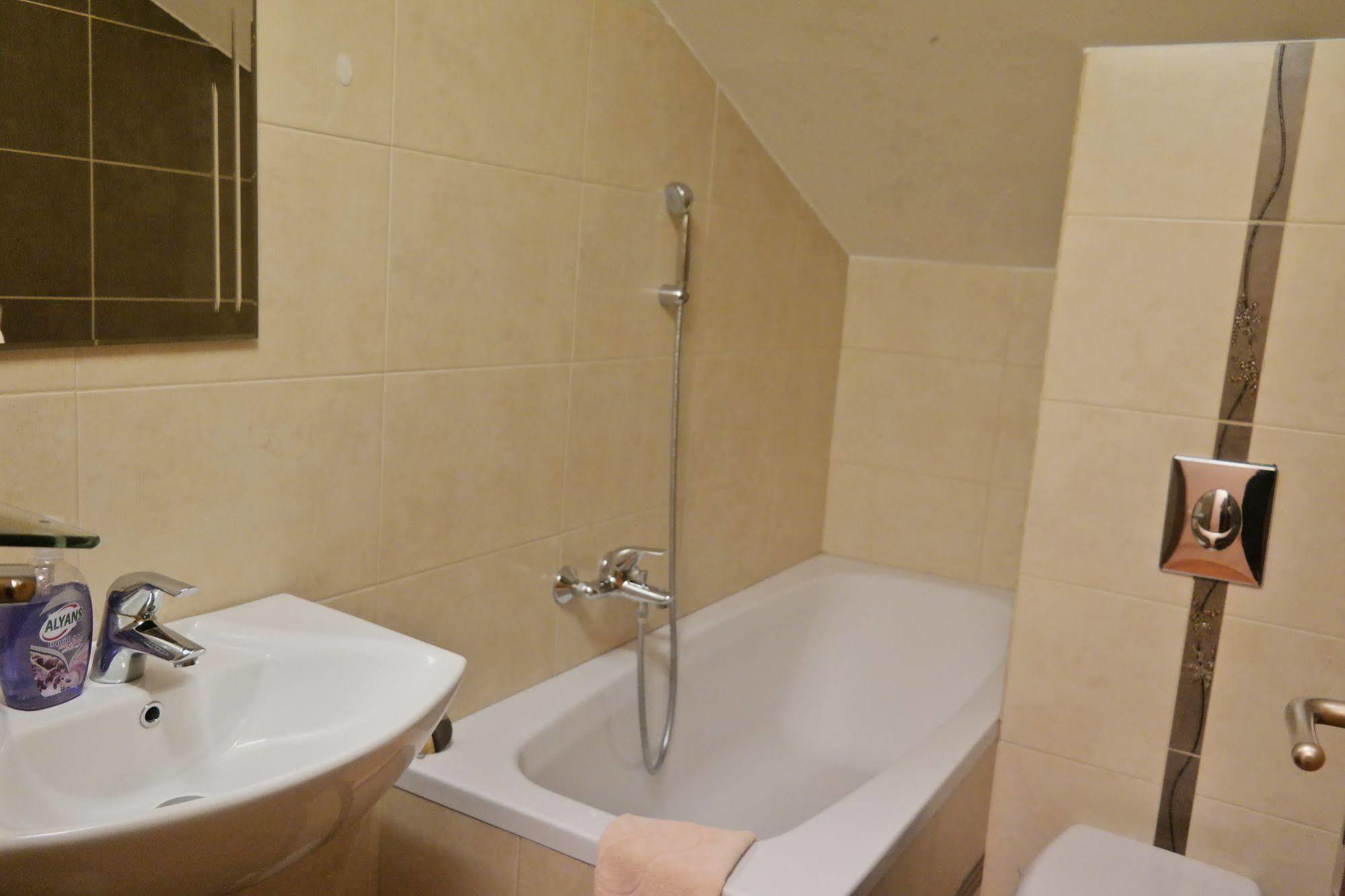 Boutique Saray Bosna Motel Sarajevo Buitenkant foto