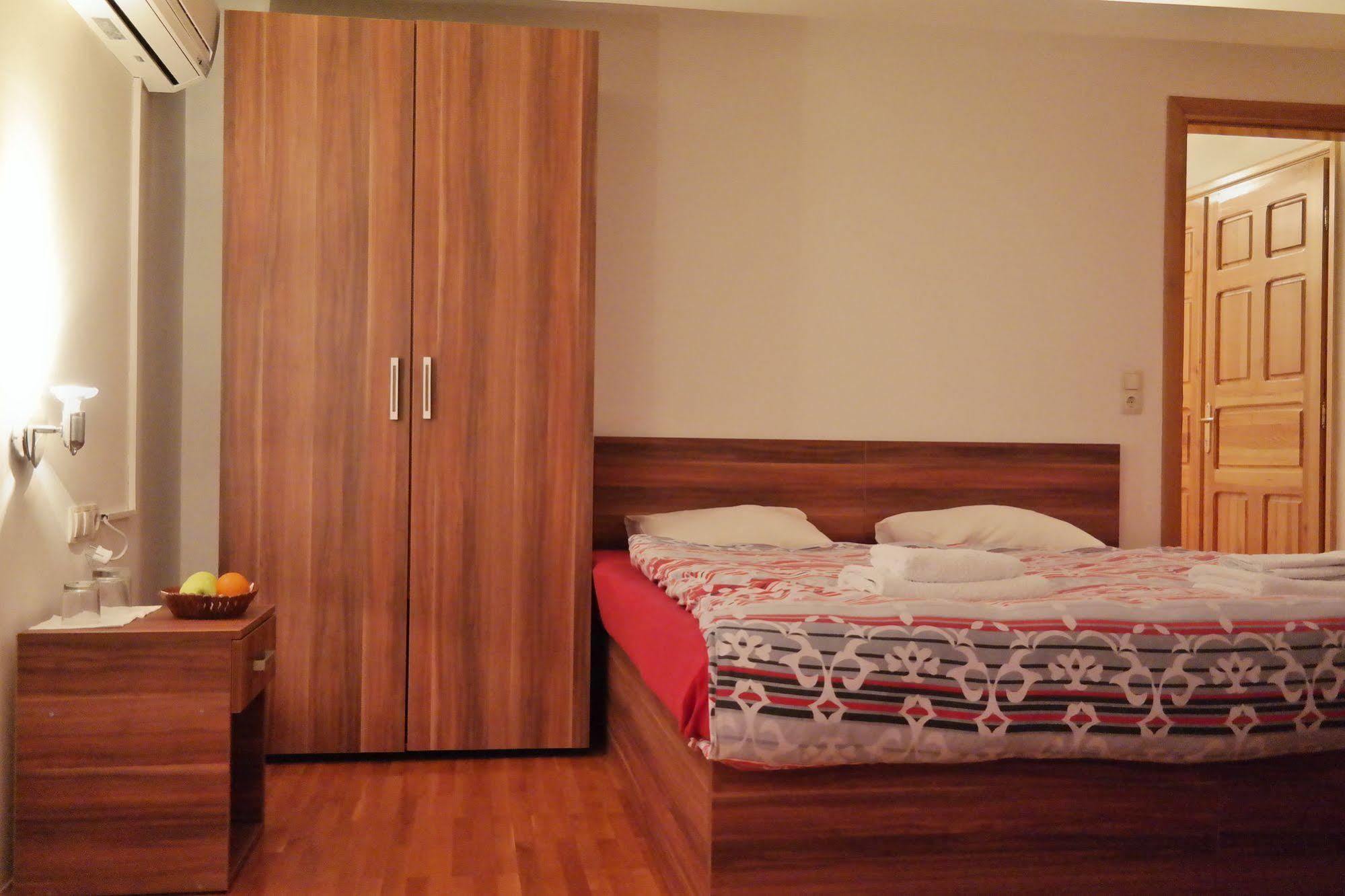 Boutique Saray Bosna Motel Sarajevo Buitenkant foto